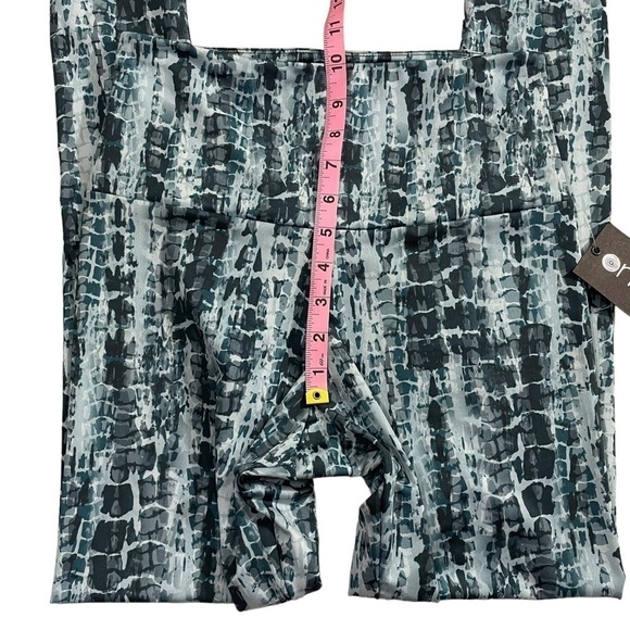 Onzie High Rise Leggings - Picture 5 of 9